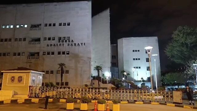 Bursa'da yürütülen rüşvet ve kara para aklama soruşturmasında, CHP'li eski