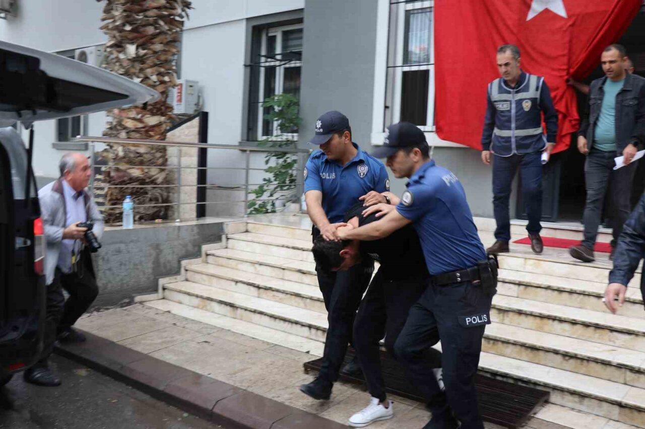 Denizli'de 2 yaşındaki Aren bebeğin darp edilmesi davasında, annesi S.B.D.