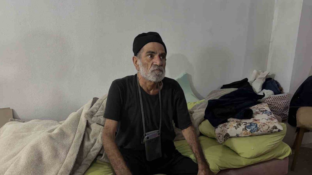 İstanbul Arnavutköy'de 73 yaşındaki Mehmet Emin Günel, 4 ay boyunca