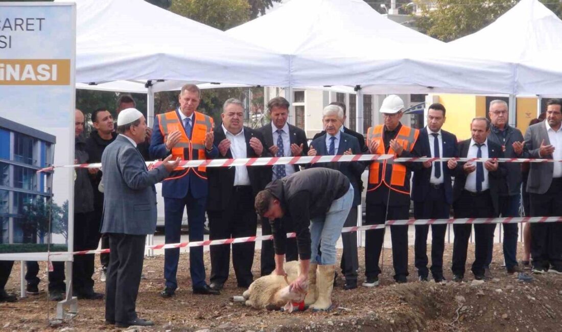 Manisa Ticaret Borsası, 100. yıl kutlamaları kapsamında yeni hizmet binasının
