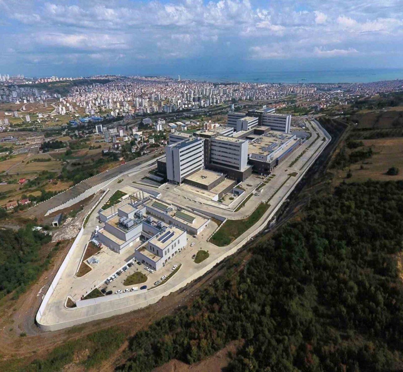 Samsun'da, Atakum Devlet Hastanesi'nin inşaatında ilerleme kaydedildi ve yüzde 25'i