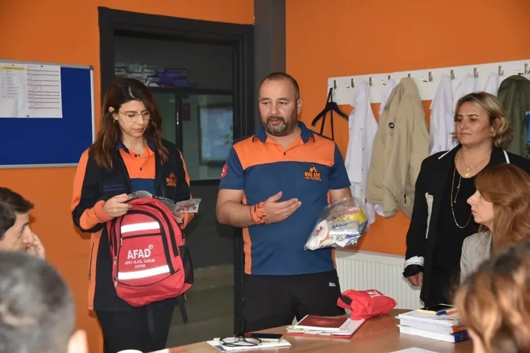 Samsun'un Atakum Belediyesi, Mahalle Afet Gönüllüleri Acil Müdahale Derneği ile