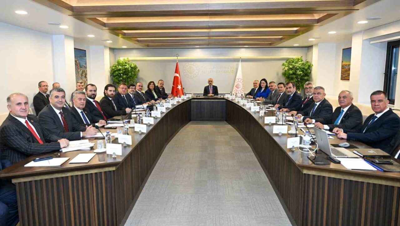 Aydın Büyükşehir Belediye Başkanı Özlem Çerçioğlu, Vali Yakup Canbolat ve