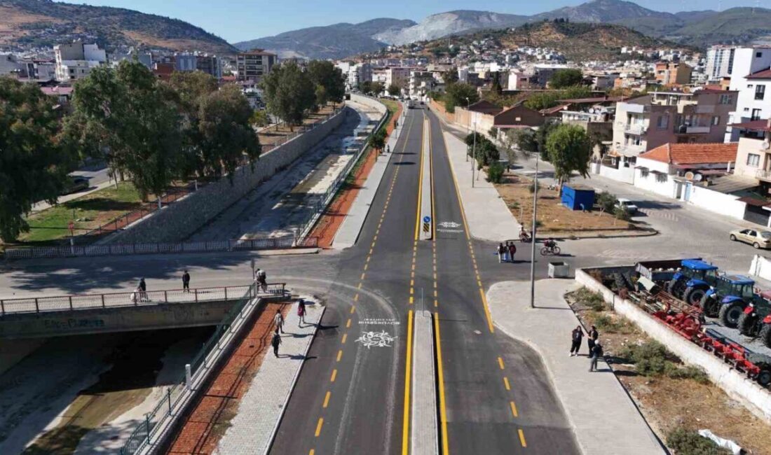 Aydın’da Yol Yapım Çalışmaları Tamamlandı, Yeni Caddeler Hizmete Açıldı Aydın Büyükşehir Belediyesi, Yüksel Yalova Caddesi'nde tamamladığı yollar ve kaldırım