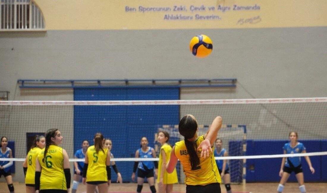 Aydın’da Voleybol Yıldız Kızlar Müsabakaları ile 2025-2026 Eğitim Öğretim Yılı Okul Sporları İl Birinciliği Heyecanı Başladı Aydın'da 2025-2026 Eğitim Öğretim Yılı Okul Sporları İl Birinciliği, Voleybol