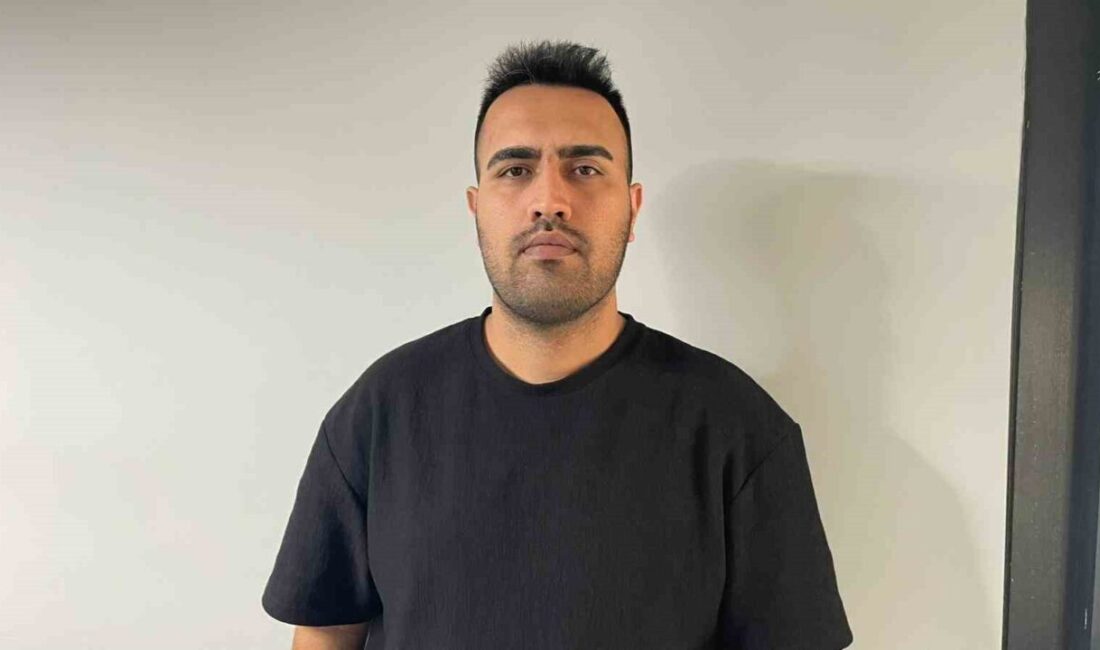 Hatay’da Okuldan Dönüşte Akranının Saldırısına Uğrayan Öğrencinin Durumu Ciddiyetle İnceleniyor Hatay'da Dörtyol Fen Lisesi'nde bir öğrenci, akranı tarafından demir sopayla