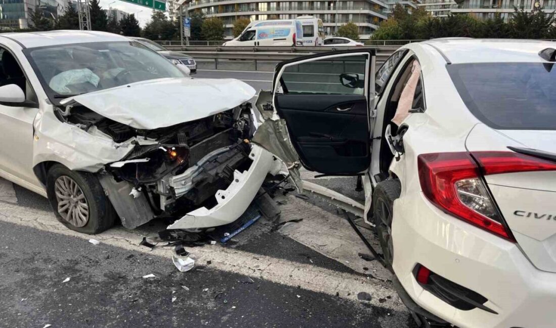 Bağcılar'da TEM Otoyolu'nda meydana gelen kazada 4 kişi yaralandı. İki