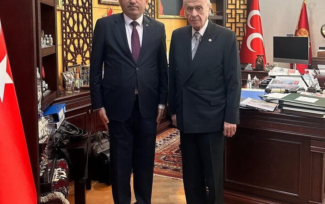 Milliyetçi Hareket Partisi Samsun İl Başkanı Burhan Mucur, Genel Başkan