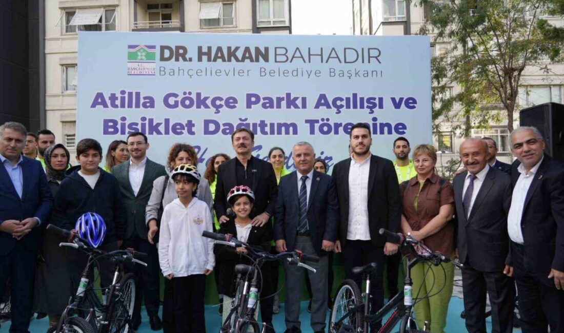 Bahçelievler Belediyesi’nden park açılışı ve bisiklet dağıtım etkinliği gerçekleştirildi Bahçelievler Belediyesi, Yenibosna'da Atilla Gökçe Parkı'nın açılışını yaparak 35. bisiklet