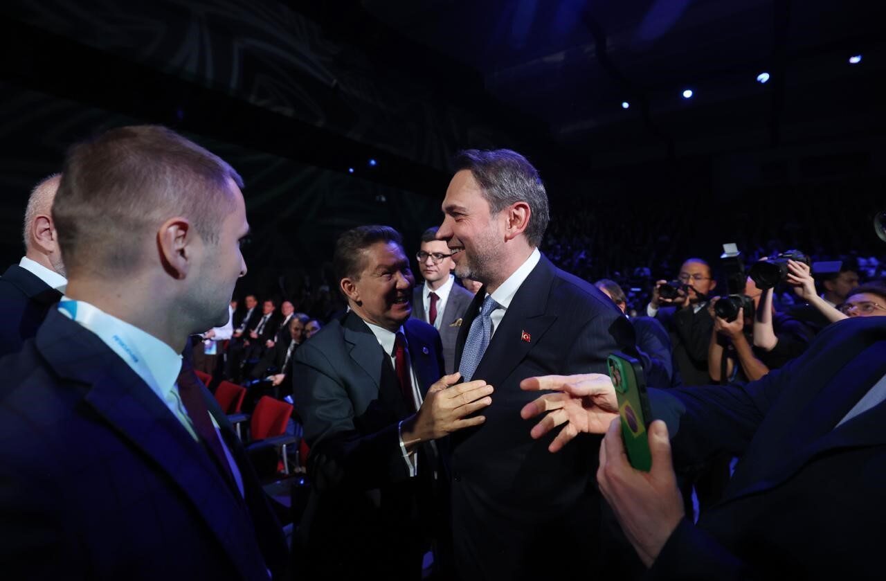 Enerji ve Tabii Kaynaklar Bakanı Alparslan Bayraktar, St. Petersburg Gaz