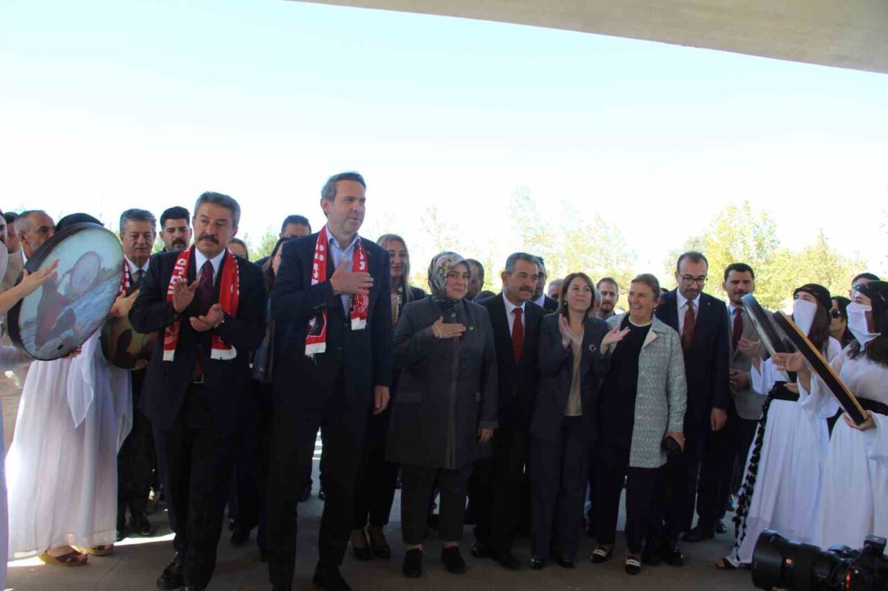 Enerji ve Tabii Kaynaklar Bakanı Alparslan Bayraktar, "Terörsüz Türkiye Kadınla