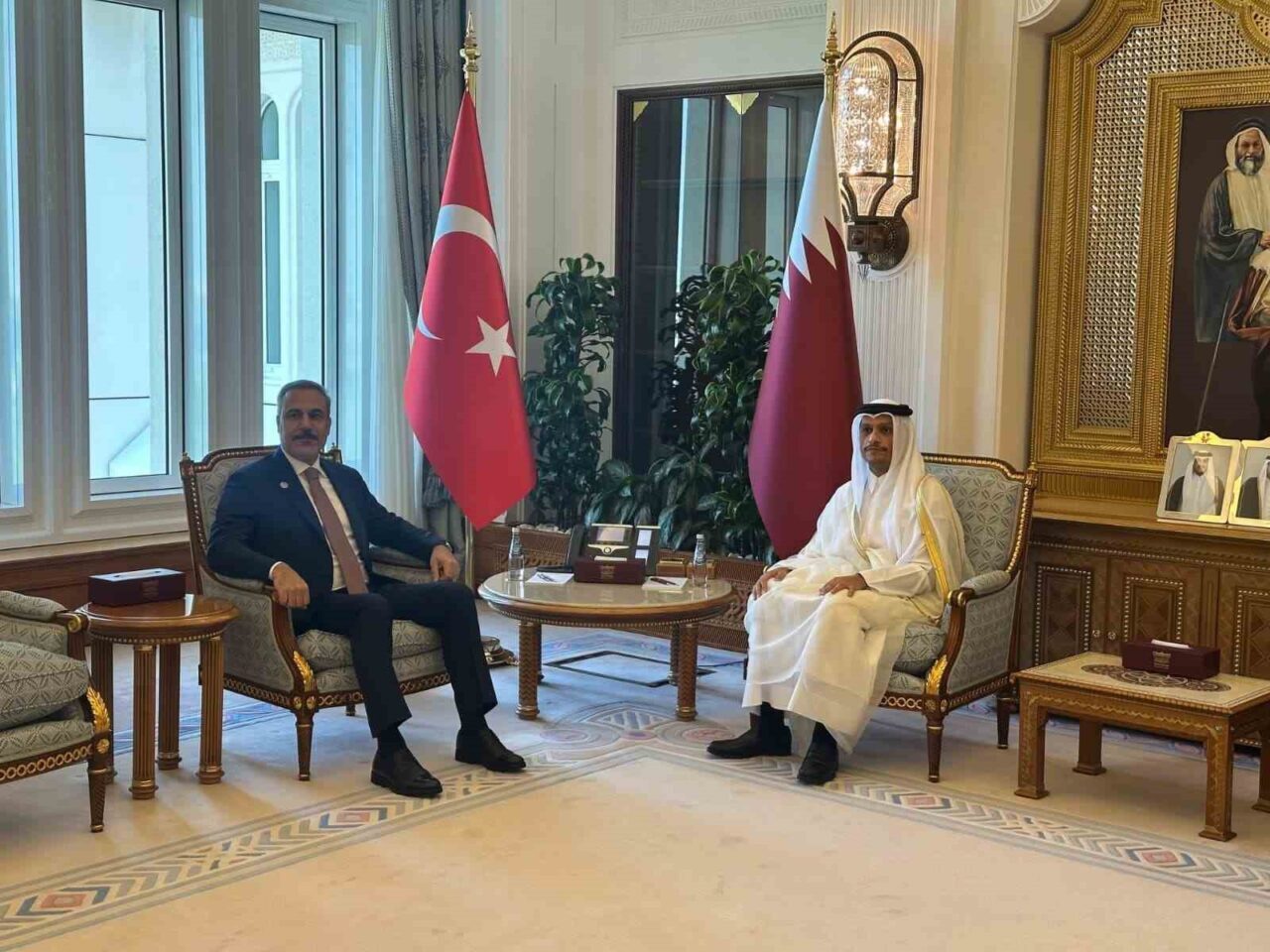 Dışişleri Bakanı Hakan Fidan, Cumhurbaşkanı Recep Tayyip Erdoğan ile birlikte