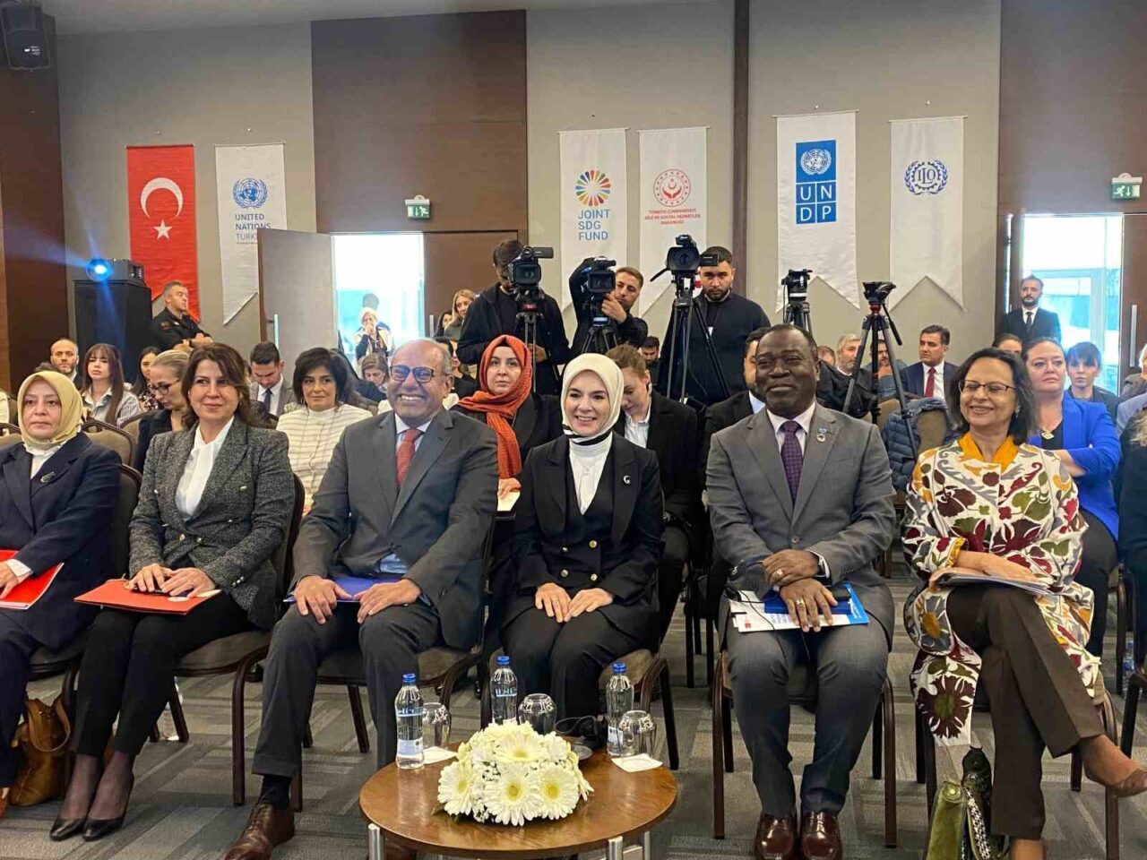 Aile ve Sosyal Hizmetler Bakanı Mahinur Özdemir Göktaş, bakım ekonomisinin