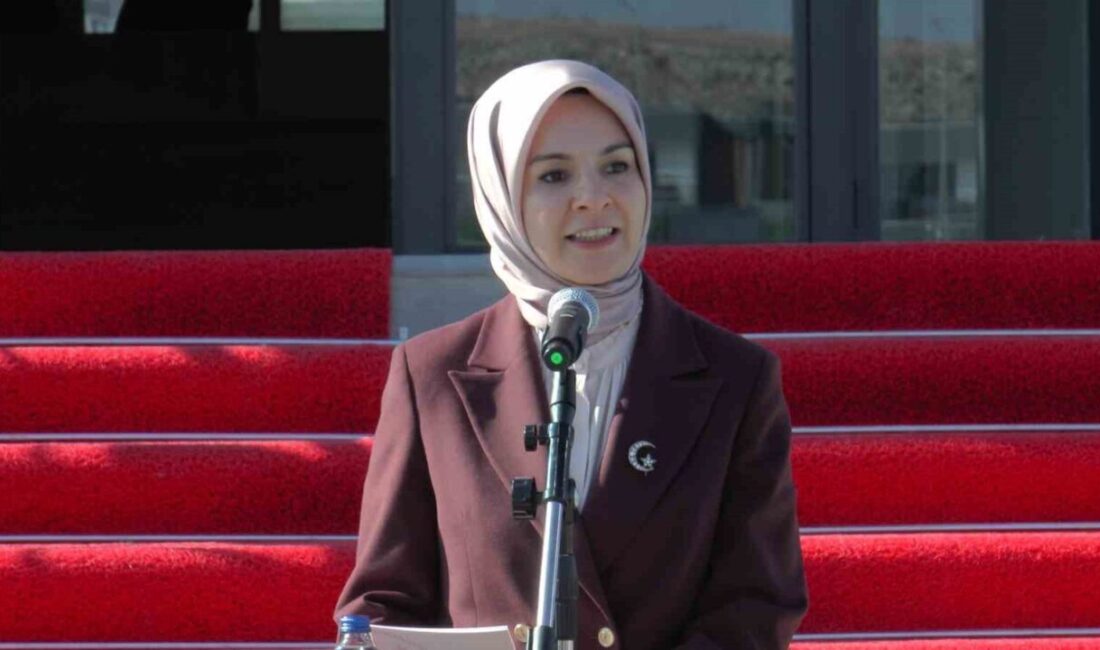 Bakan Mahinur Özdemir Göktaş, Kayseri’de önemli ziyaretler gerçekleştirecek Aile ve Sosyal Politikalar Bakanı Mahinur Özdemir Göktaş, 24 Ekim'de