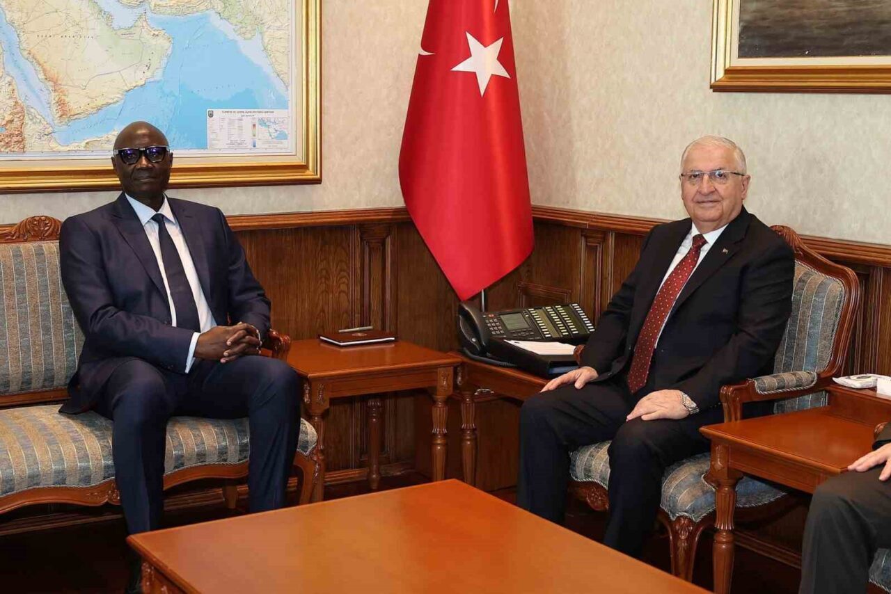 Millî Savunma Bakanı Yaşar Güler, Senegal Silahlı Kuvvetler Bakanı Birame