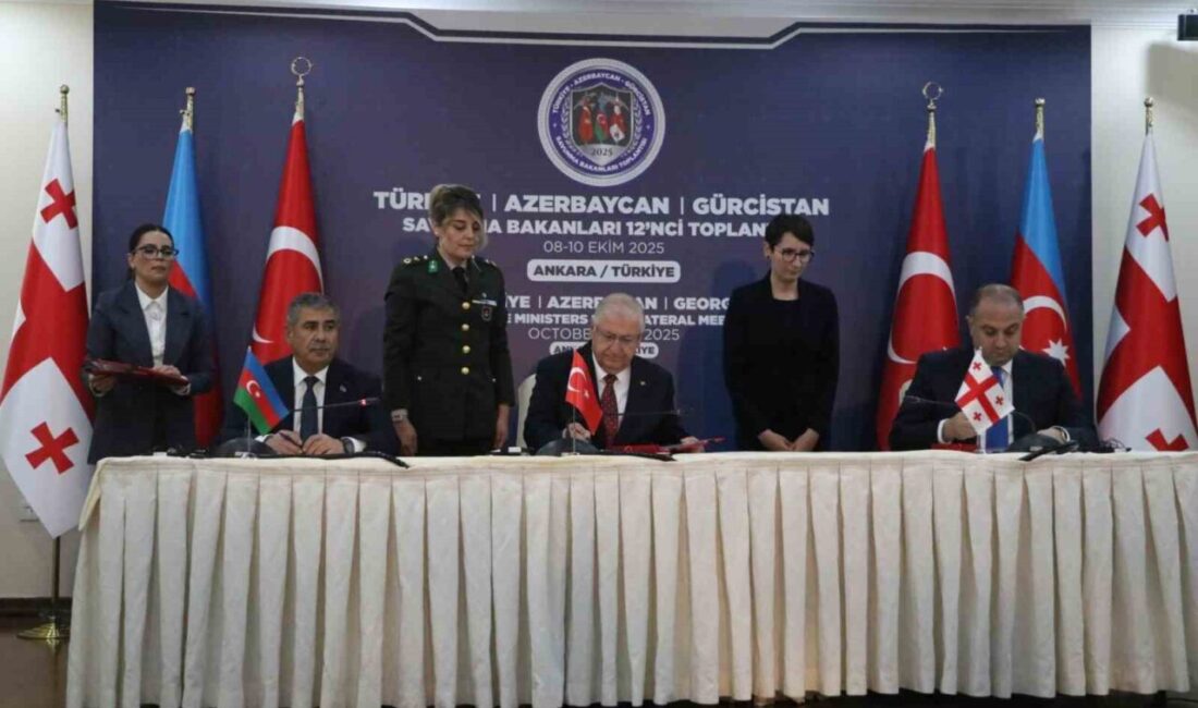 Türkiye, Azerbaycan ve Gürcistan Savunma Bakanları Ankara’da Bir Araya Gelerek İş Birliğini Güçlendirdi Türkiye, Azerbaycan ve Gürcistan Savunma Bakanları, Ankara'da 12. toplantıda bir