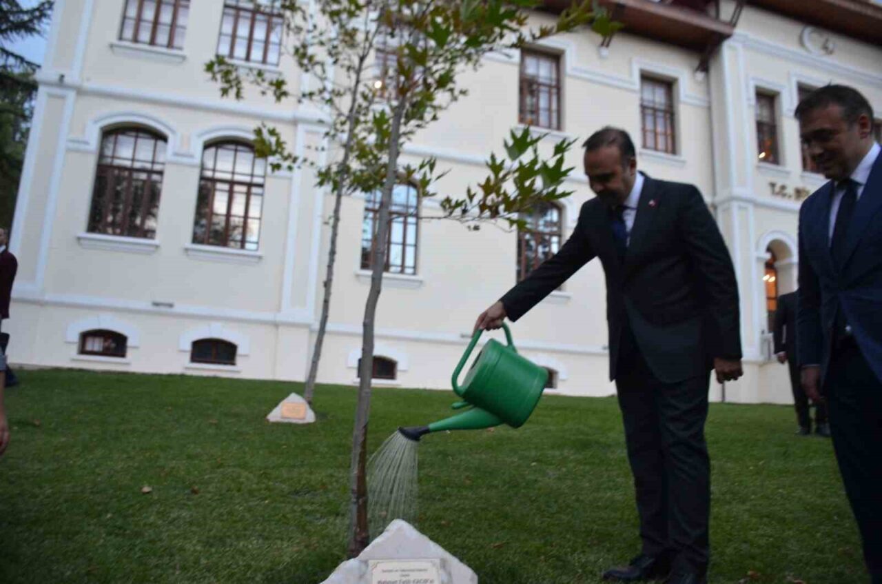 Sanayi ve Teknoloji Bakanı Mehmet Fatih Kacır, Bilecik'te bir çelik