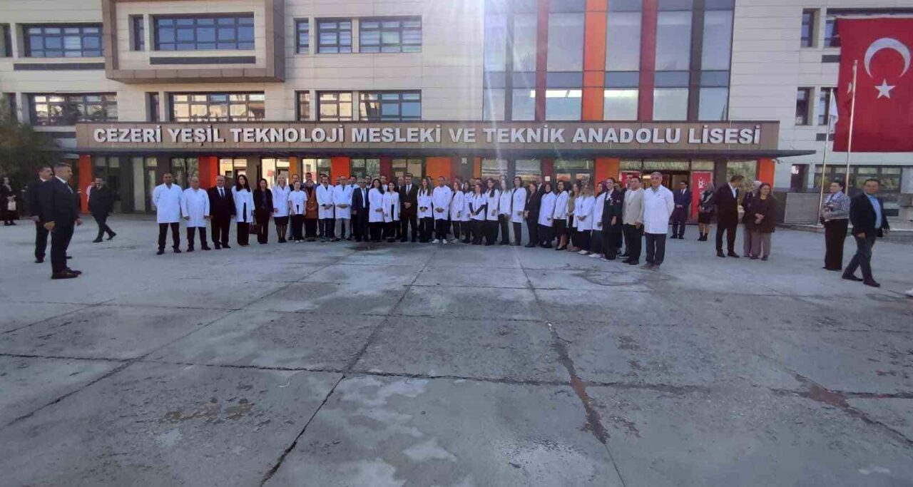 Milli Eğitim Bakanı Yusuf Tekin, Cezeri Yeşil Teknoloji Lisesi'nde yaptığı