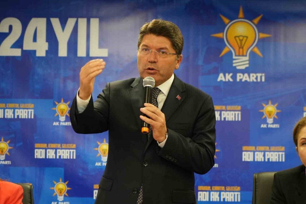 Adalet Bakanı Yılmaz Tunç, terörle mücadelenin getirdiği kayıplara dikkat çekerek,