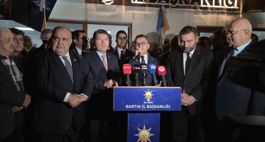 Adalet Bakanı Yılmaz Tunç, Bartın'da CHP Grup Başkanvekili Ali Mahir