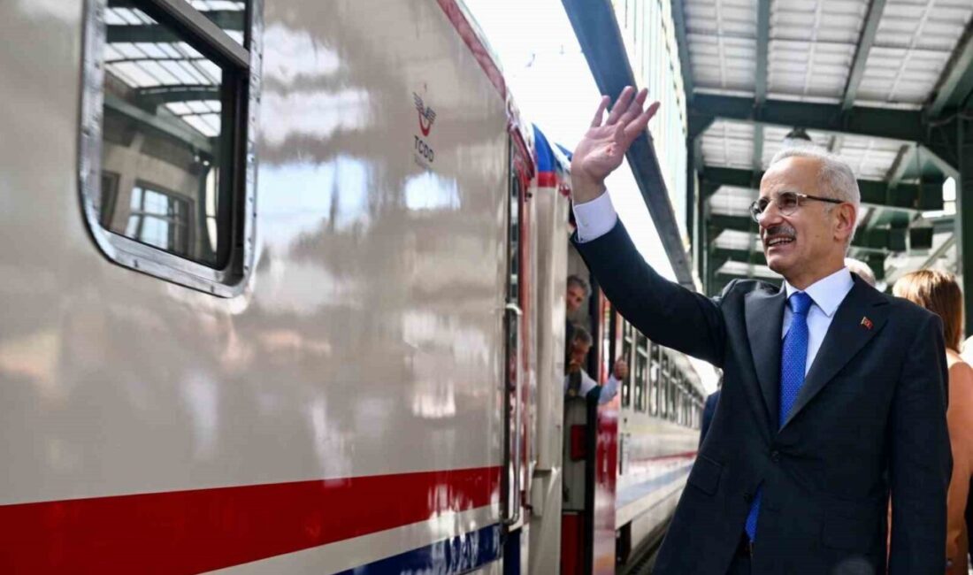 Turistik Doğu Ekspresi 2025-2026 Kış Dönemi Seferleri 22 Aralık’ta Başlıyor Ulaştırma ve Altyapı Bakanı Abdulkadir Uraloğlu, Turistik Doğu Ekspresi’nin 2025-2026