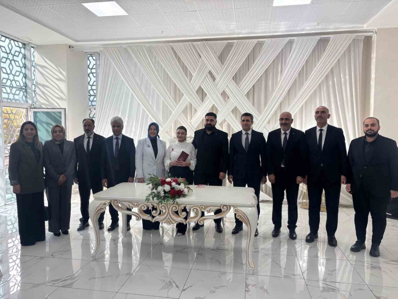 Aile ve Sosyal Hizmetler Bakan Yardımcısı Leman Yenigün, Bingöl’de ‘Evlenecek