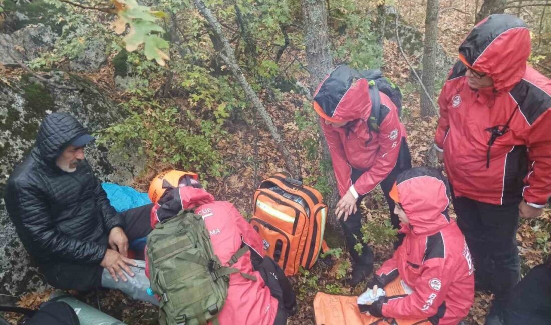 BAKUT Arama Kurtarma Derneği, Bursa'nın Nilüfer ilçesinde gerçekçi bir tatbikat