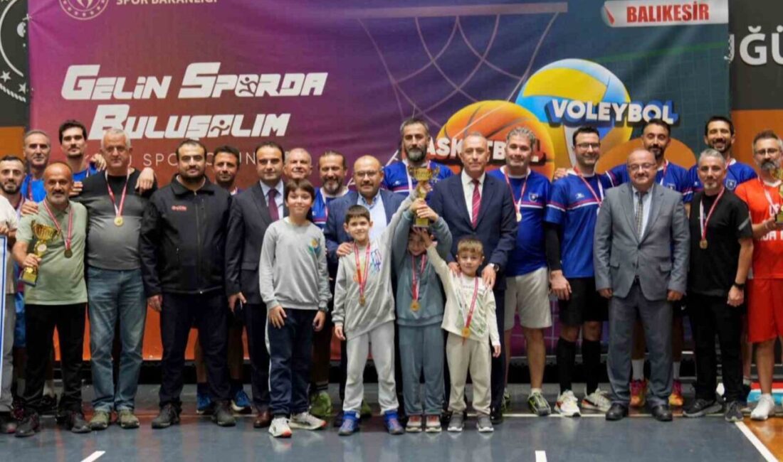 Kamu Spor Oyunları’nın Balıkesir Finalleri, Heyecan Dolu Mücadelelerle Tamamlandı Balıkesir'de düzenlenen Kamu Spor Oyunları'nın il finalleri, Kurtdereli Spor Salonu'nda