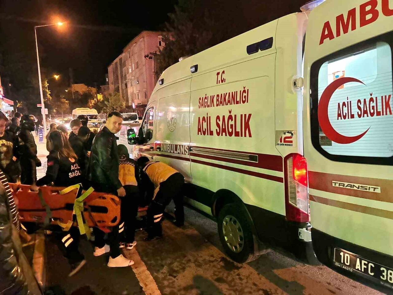 Balıkesir'in Altıeylül ilçesinde, B.B. adlı 17 yaşındaki motosiklet sürücüsü, yaya