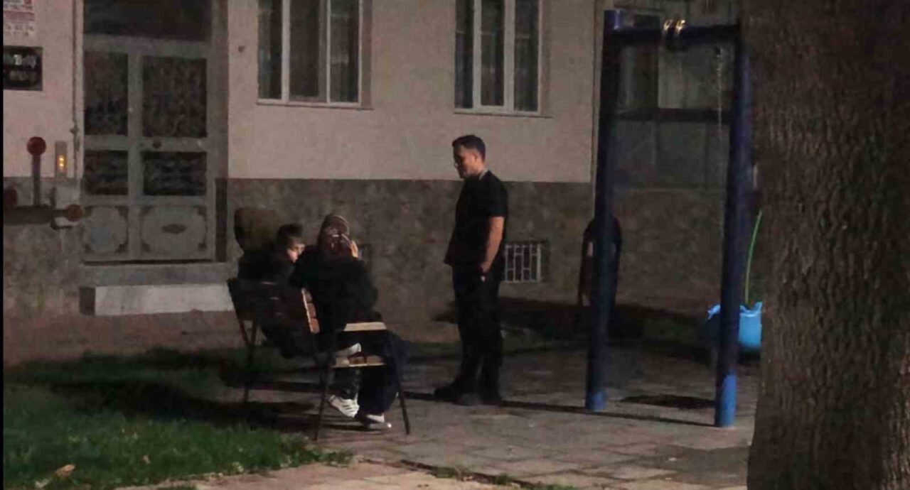 Balıkesir'in Sındırgı ilçesinde meydana gelen 6.1 büyüklüğündeki deprem, Eskişehir'de de