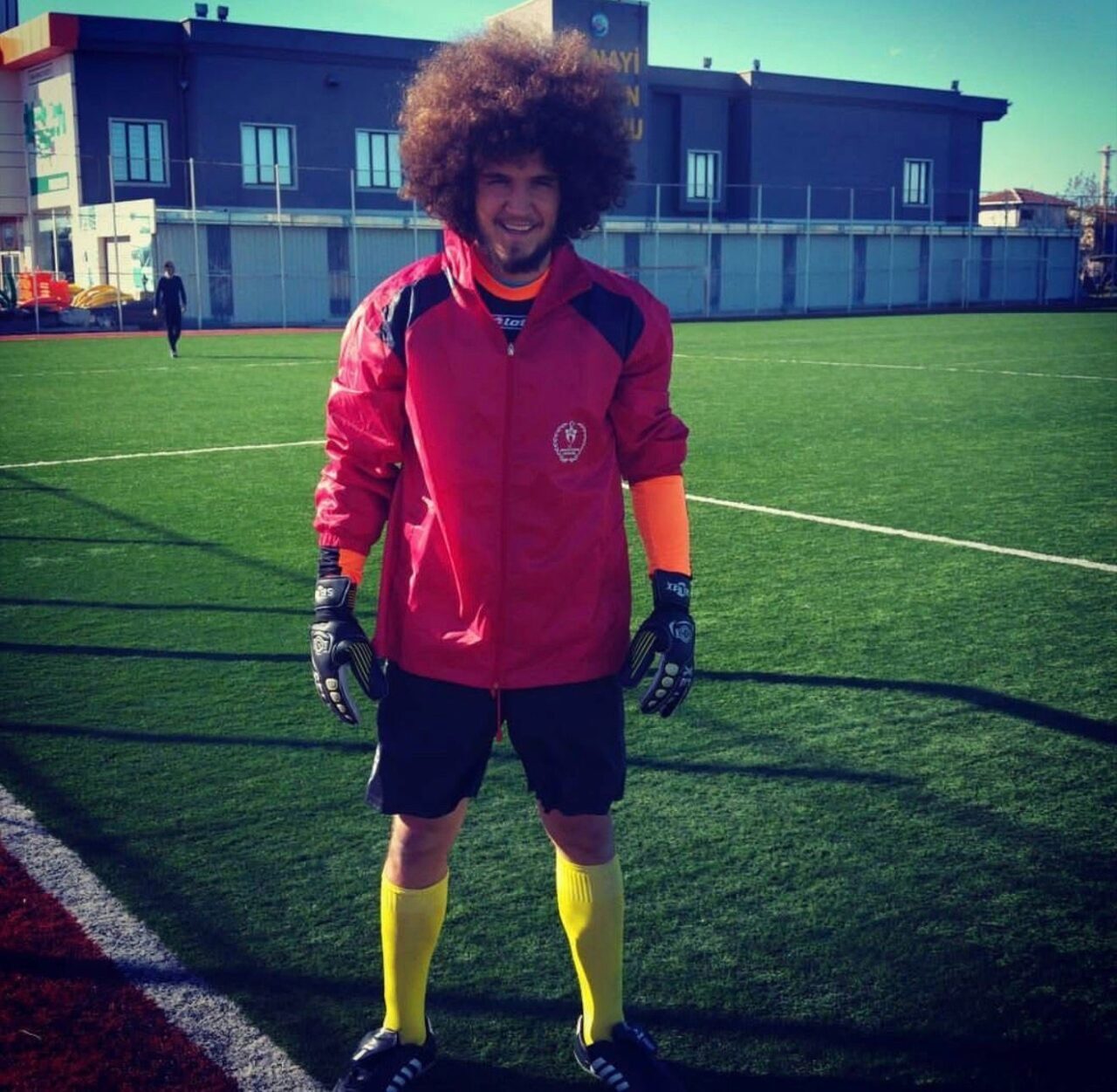 Bandırma Sanayi Spor Kulübü kalecisi Oğuzhan Kamacı, antrenman sırasında aniden