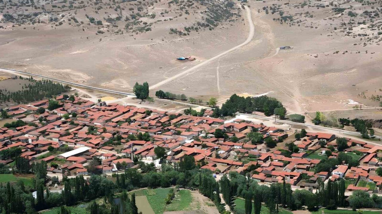 AK Parti Eskişehir İl Başkanı Gürhan Albayrak, Kızılinler'deki termal tesislerin