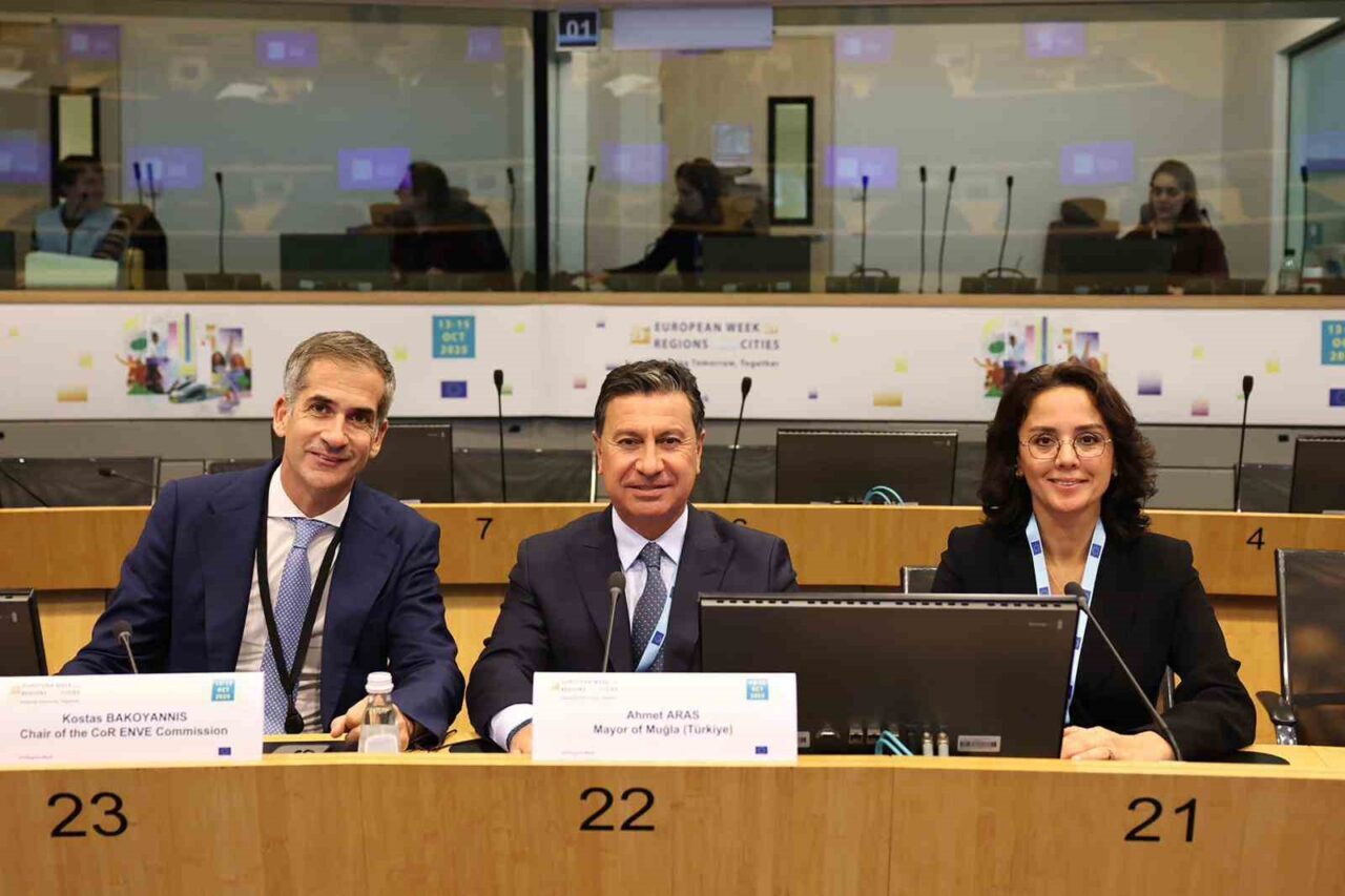 Muğla Büyükşehir Belediye Başkanı Ahmet Aras, Brüksel'de önemli görüşmeler yaparak