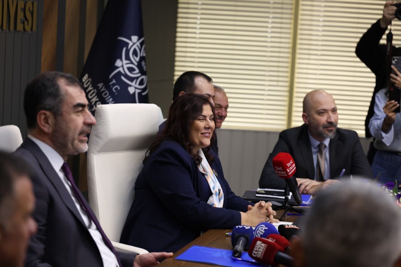 Aydın Büyükşehir Belediyesi ve Ulaştırma Bakanlığı'nın iş birliğiyle, 3,2 milyar