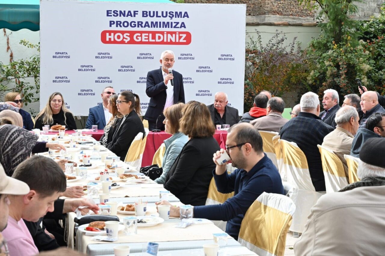 Isparta Belediye Başkanı Şükrü Başdeğirmen, Gazi Kemal ve İskender Mahallelerinde