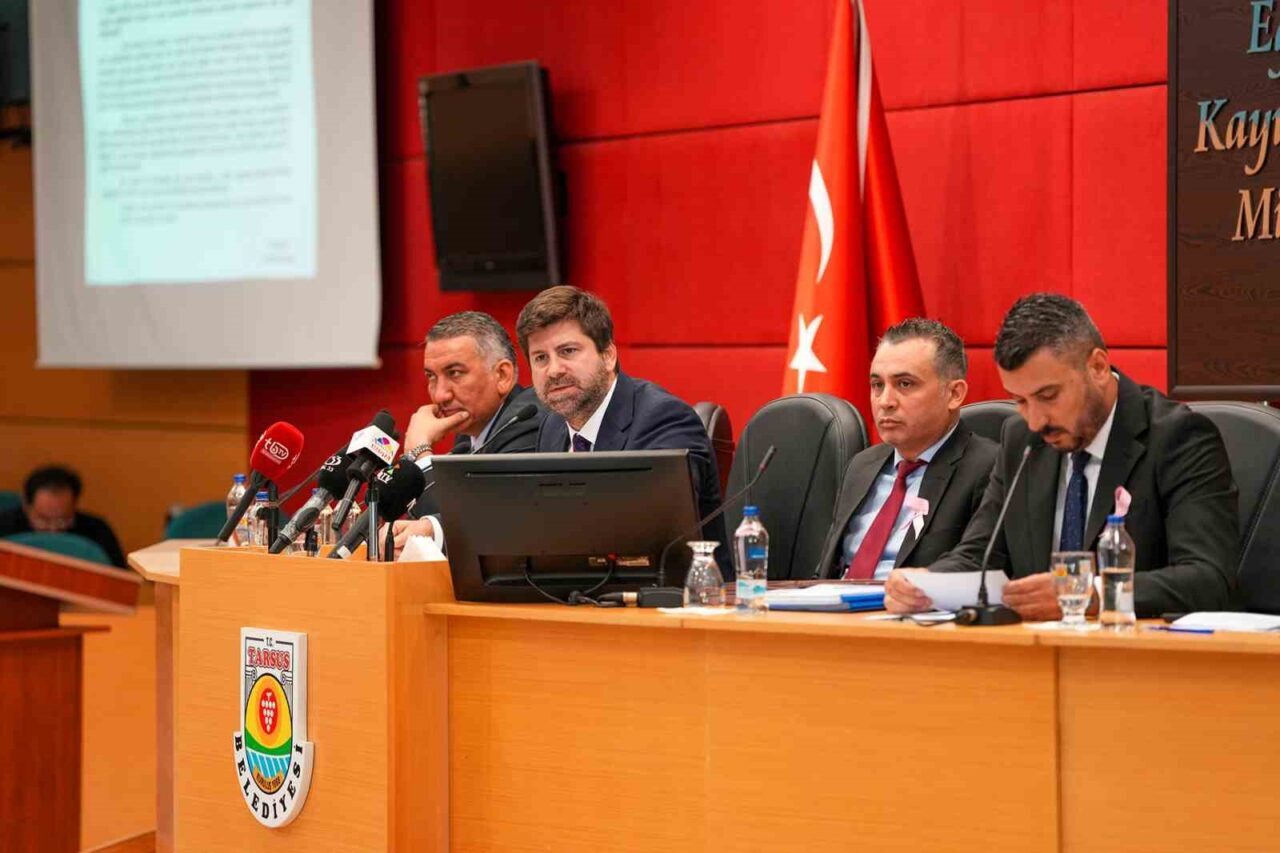 Tarsus Belediyesi Ekim ayı meclis toplantısında, kentsel dönüşüm projeleri ve
