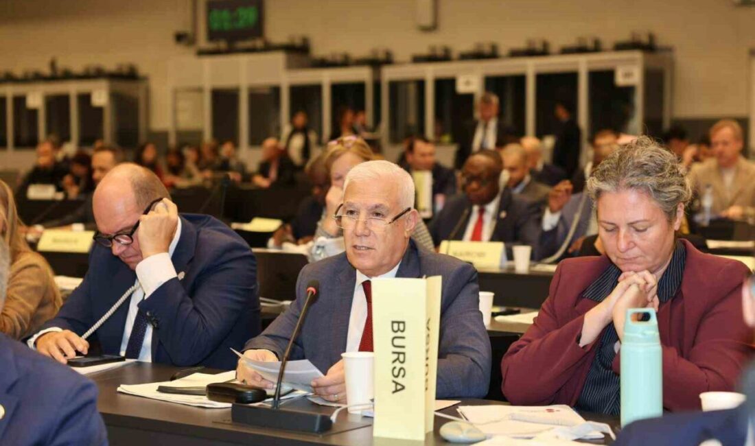 Bursa Büyükşehir Belediye Başkanı Mustafa Bozbey, Cenevre'deki Belediye Başkanları Forumu'nda,