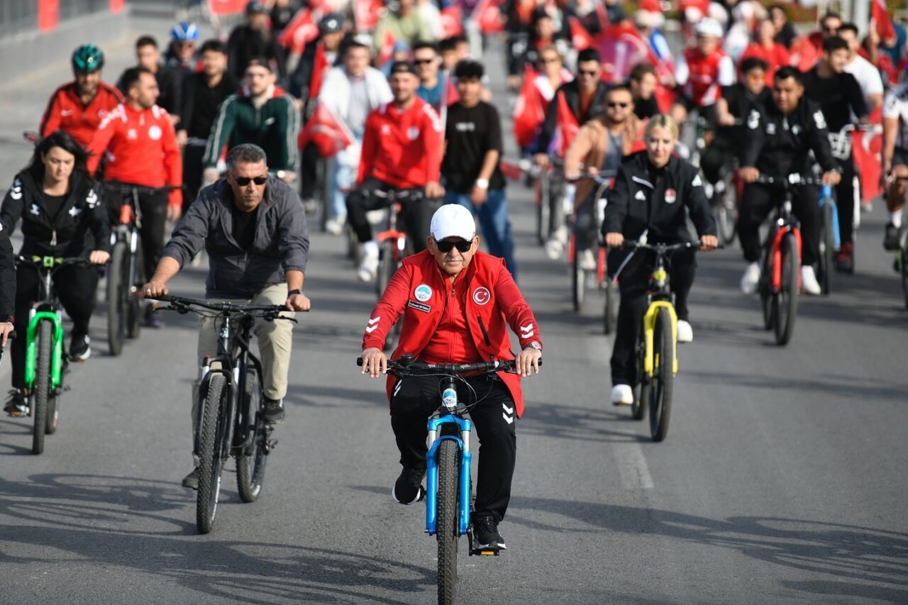 Kayseri Büyükşehir Belediyesi, Cumhuriyet'in 102. yılı kutlamaları kapsamında 'Cumhuriyetin Gücüyle