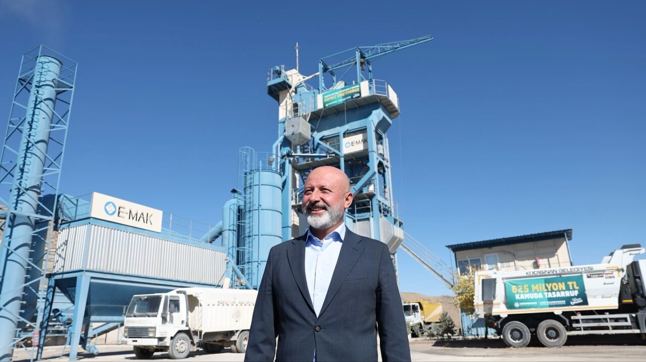 Kocasinan Belediye Başkanı Ahmet Çolakbayrakdar, 2017'den bu yana teknolojik asfalt