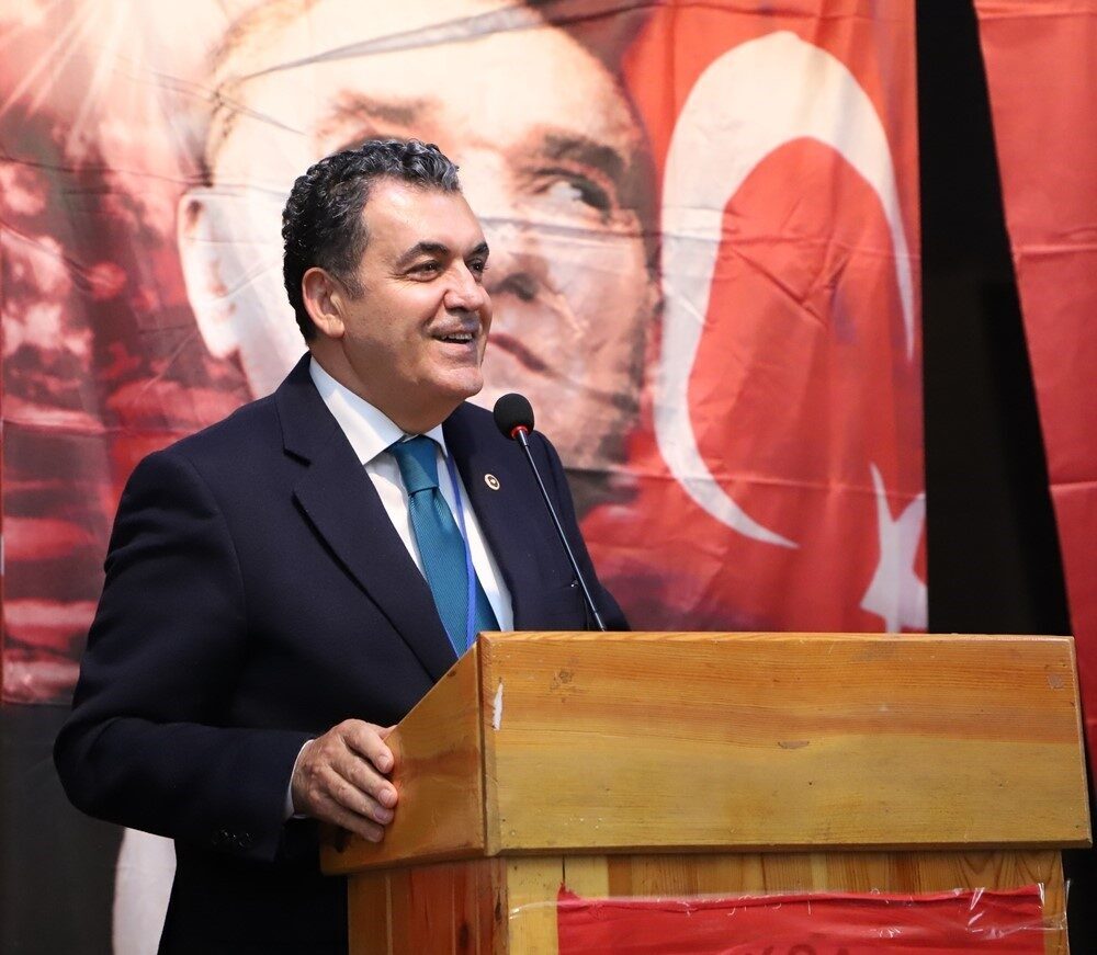 Ardahan Belediye Başkanı Faruk Demir, CHP'nin 39. Olağan İl Kongresi'ne