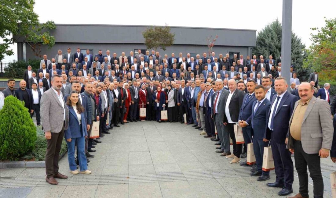 Samsun’da Muhtarlar Günü Programında Muhtarlar Konağı Müjdesi Verildi Samsun'da düzenlenen "Muhtarlar Günü" etkinliğinde, Başkan Halit Doğan, İlkadım ilçesinde