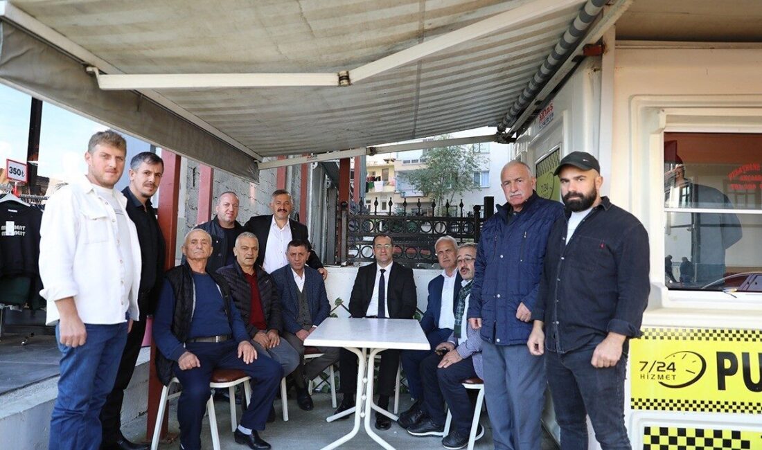 Akçaabat Belediye Başkanı Osman Nuri Ekim, Taksici Esnafıyla Bir Araya Gelerek Taleplerini Dinledi Akçaabat Belediye Başkanı Osman Nuri Ekim, taksici esnafıyla buluşarak onlarla