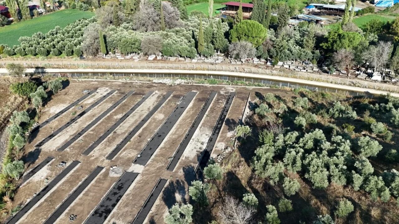 Yenipazar Belediye Başkanı Malik Ercan, ilçede ilaçlama ve cenaze hizmetlerinin