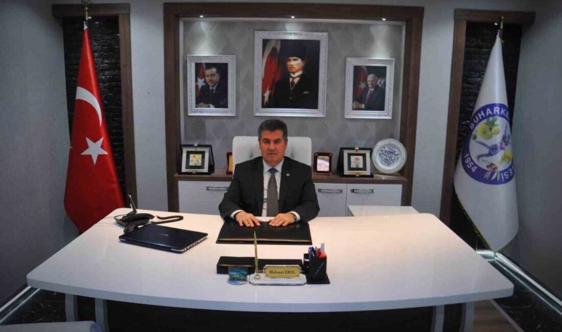 Buharkent Belediye Başkanı Erol: “Cumhuriyet, Türk Milleti’nin Bağlılığının ve Mücadele Azminin Temsilidir” Buharkent Belediye Başkanı Mehmet Erol, Cumhuriyetin 102. yıl dönümünde yaptığı