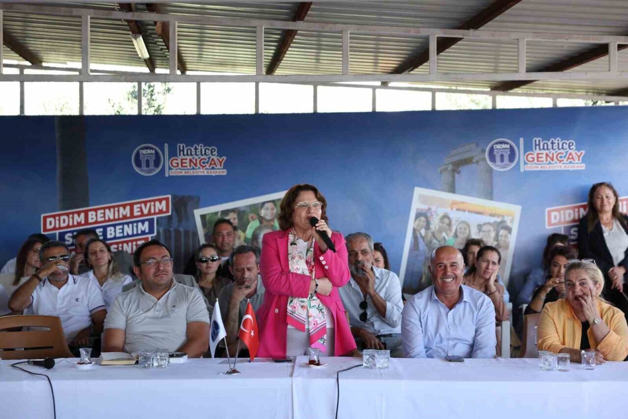 Didim Belediyesi'nin "Mahallemi Dinliyorum" etkinliği Yalıköy Mahallesi'nde gerçekleştirildi. Başkan Hatice