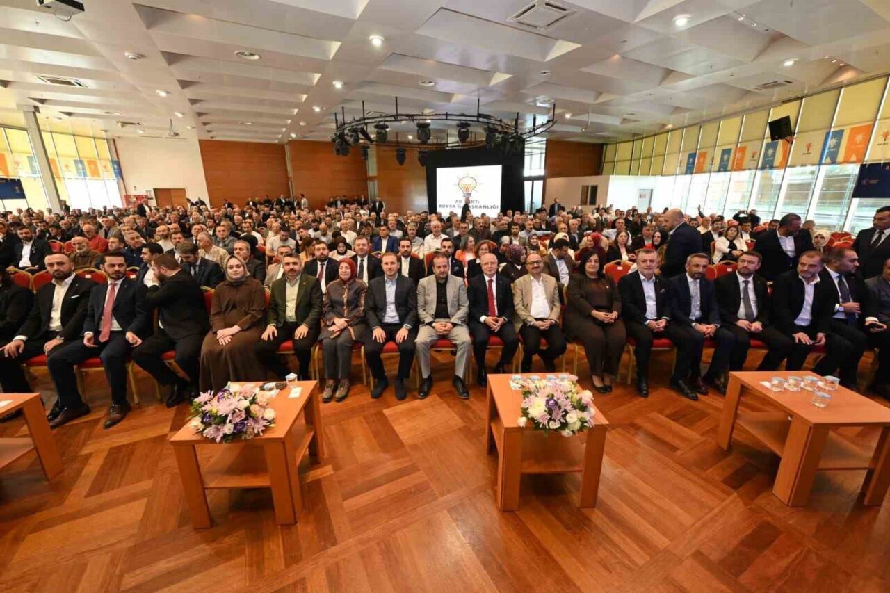 Mahalle Başkanları, AK Parti’nin “Sahadaki Kalbi” Vurgusuyla Toplandı