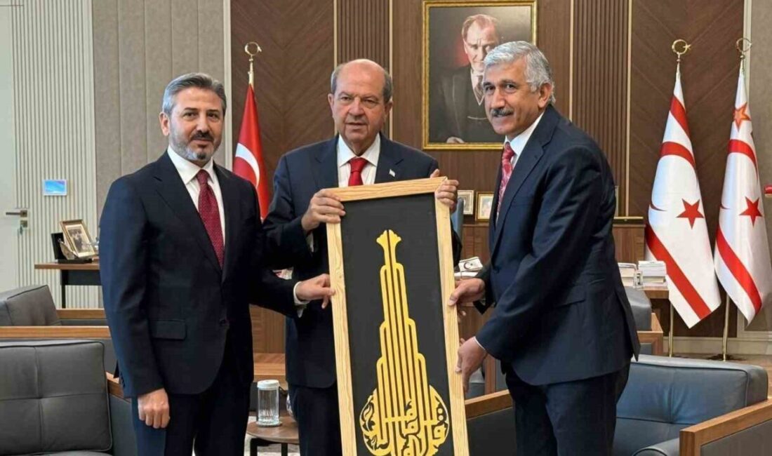 KKTC Cumhurbaşkanı Ersin Tatar, Geleneksel Çiğköfte Festivali’ne Katılan Kahta Belediye Başkanı ve Heyet ile Görüştü Kuzey Kıbrıs Türk Cumhuriyeti'nde düzenlenen Geleneksel Çiğköfte Festivali kapsamında, Kahta