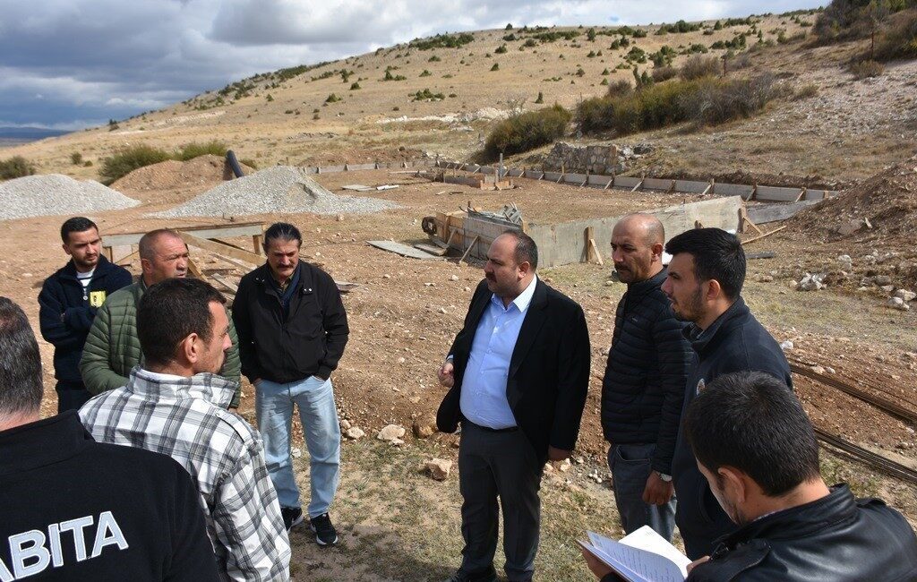 Serhat Hamamcı, Oklubalı Mahallesi’nde İhtiyaçları Dinleyerek Çalışmaları Yerinde İnceledi Eskişehir İnönü Belediye Başkanı Serhat Hamamcı ve Belediye Meclis Üyesi