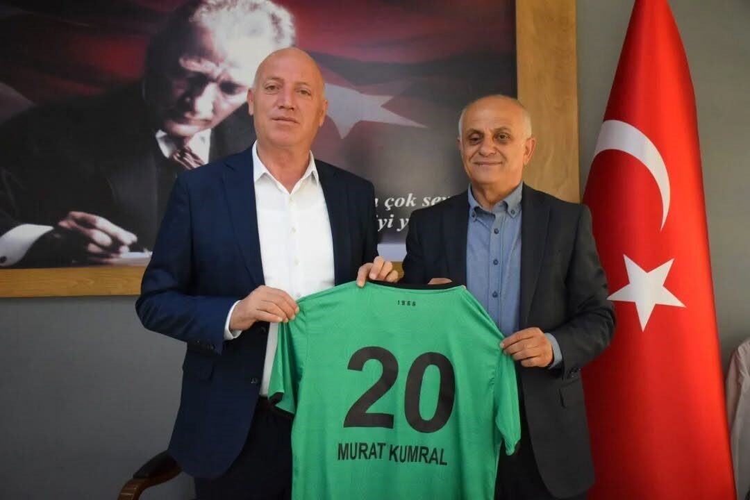 Denizli Babadağ Belediye Başkanı Murat Kumral, Denizlispor'a destek amacıyla kombine