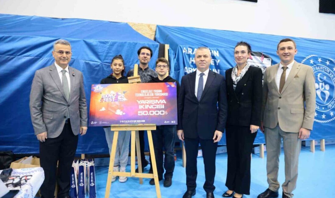 İlkadım Belediyesi Eğitime Verdiği Destekleri Sürdürüyor: Başkan Kurnaz Bilim Şenliği’nde Gençlerin Projelerini İnceledi İlkadım Belediye Başkanı İhsan Kurnaz, eğitim ve bilim projelerine destek